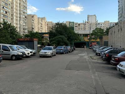 квартира по адресу Руденко Ларисы ул., 3Б