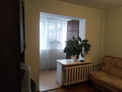 квартира за адресою Райдужна вул., 37
