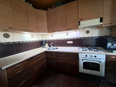будинок за адресою с. Нові Петрівці, Козацька вул.