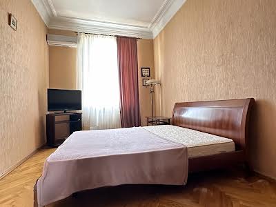квартира за адресою Пилипа Орлика вул., 6