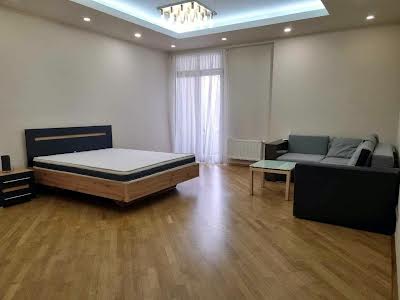 квартира по адресу Киев, Владимирская ул., 49а