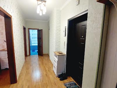 квартира за адресою Метрологічна вул., 9-В
