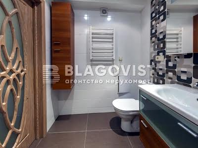 квартира по адресу Урловская ул., 19