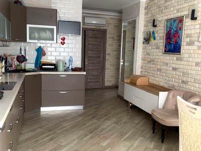квартира за адресою Сім'ї Кульженків вул. (Петра Дегтяренка), 31-А
