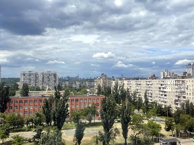квартира за адресою Київ, Юрія Шумського вул., 5