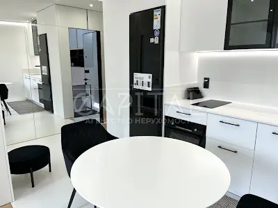 квартира по адресу Салютная ул., 26