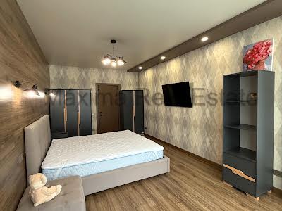 квартира за адресою Практична вул., 2