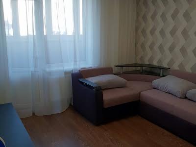 квартира за адресою Пр Победы, 71А