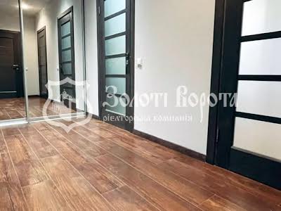 квартира за адресою Тополева вул., 4/8