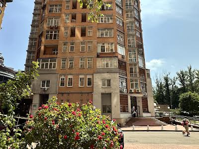 квартира по адресу Евгения Коновальца ул. (Щорса), 32-В