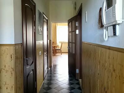 будинок за адресою с. Хотів, Промислова вул.