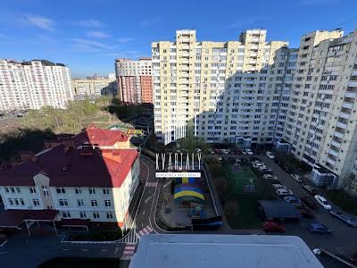 квартира за адресою Федора Ернста вул., 8