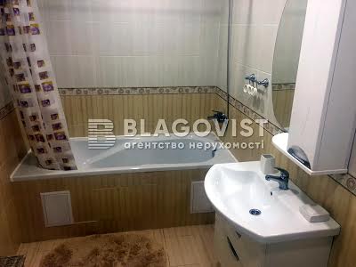 квартира по адресу Львовская ул., 22