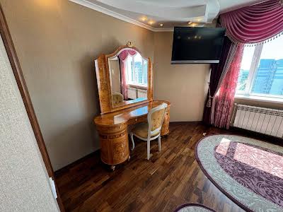 квартира по адресу Миколы Бажана просп., 14