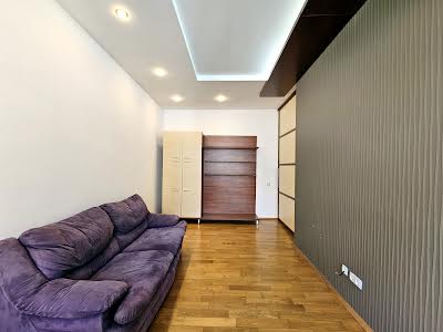 квартира за адресою Панаса Мирного вул., 8
