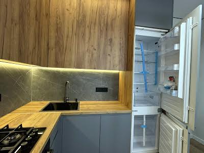 квартира за адресою Боголюбова вул., 27а