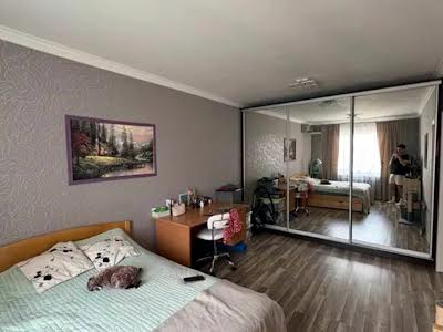 квартира за адресою Урлівська вул., 36
