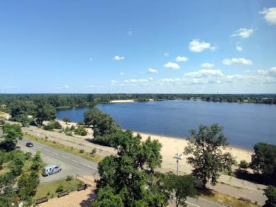 квартира за адресою Прирічна вул., 29