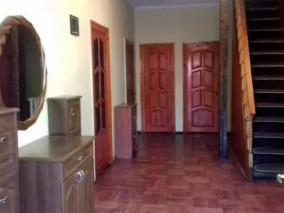 дом по адресу Киев, Гайдамацька ул. (Волзька), 42