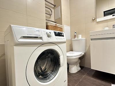 квартира за адресою Регенераторна вул., 4 к7