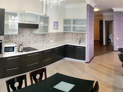 квартира за адресою Кудрявський узвіз, 3-Б