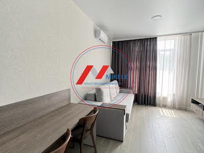 квартира за адресою Залізнична вул., 32