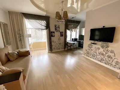 квартира за адресою Тарасівська вул., 3