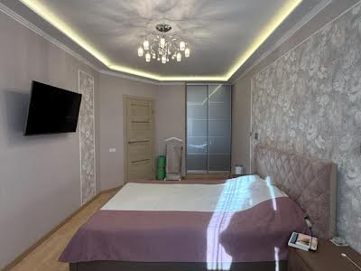 квартира по адресу Патриарха Мстислава Скрипника ул., 48-А