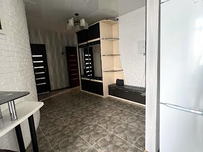 квартира за адресою Богатирська вул., 6-А