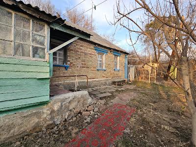 будинок за адресою с. Бишів, Лупська, 1