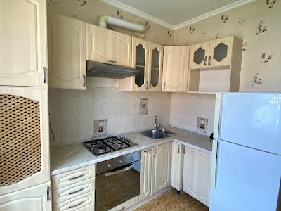 квартира по адресу Академіка Амосова, 6