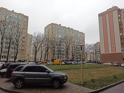 квартира за адресою Соборна вул., 105в