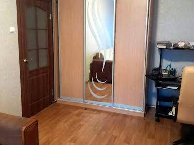 квартира по адресу Софии Русовой ул., 3