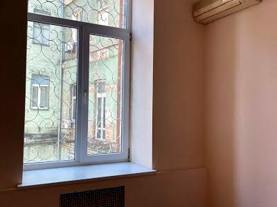 коммерческая по адресу Большая Житомирская ул., 6/11