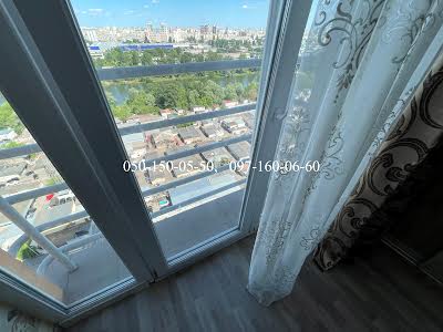квартира по адресу Семьи Кульженков ул. (Дегтяренко Петра), 31а