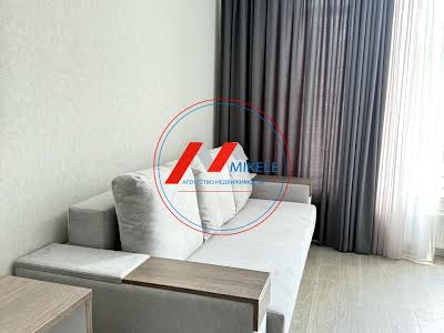 квартира за адресою Залізнична вул., 32