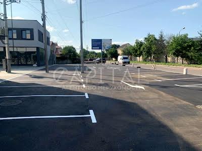 комерційна за адресою Київ, Центральна вул., 100