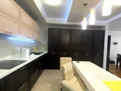 квартира по адресу Кловский спуск, 7а