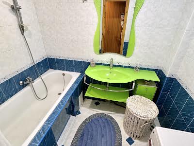 квартира за адресою Вишняківська вул., 7-Б