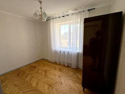 квартира за адресою Київ, Почайнинська вул., 62