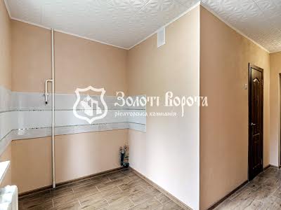 квартира по адресу Новоукраинская ул., 1/3