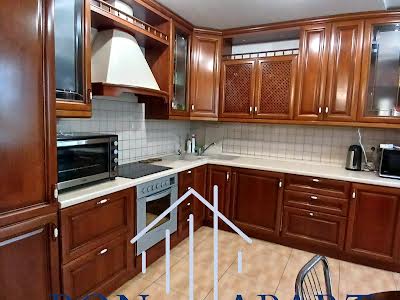 квартира за адресою Анни Ахматової вул., 43
