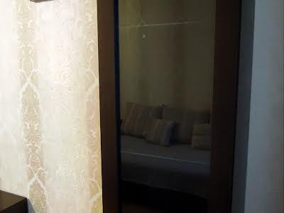 квартира за адресою Наталії Ужвій вул., 12