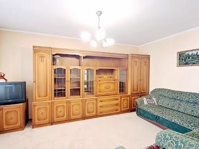 квартира по адресу Червоной Калины просп. (Владимира Маяковского), 52