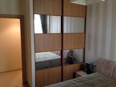 квартира за адресою Регенераторна вул., 4 к11