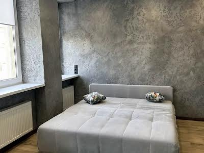 квартира за адресою Сонячна вул., 4