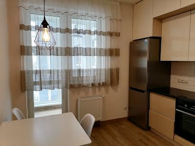 квартира по адресу Ревуцкого ул., 40-В