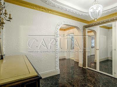 будинок за адресою с. Підгірці, Київська вул.