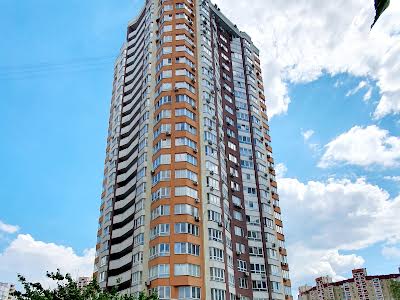 квартира за адресою Анни Ахматової вул., 32/18
