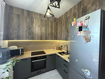 квартира за адресою Михайла Грушевського вул., 30г